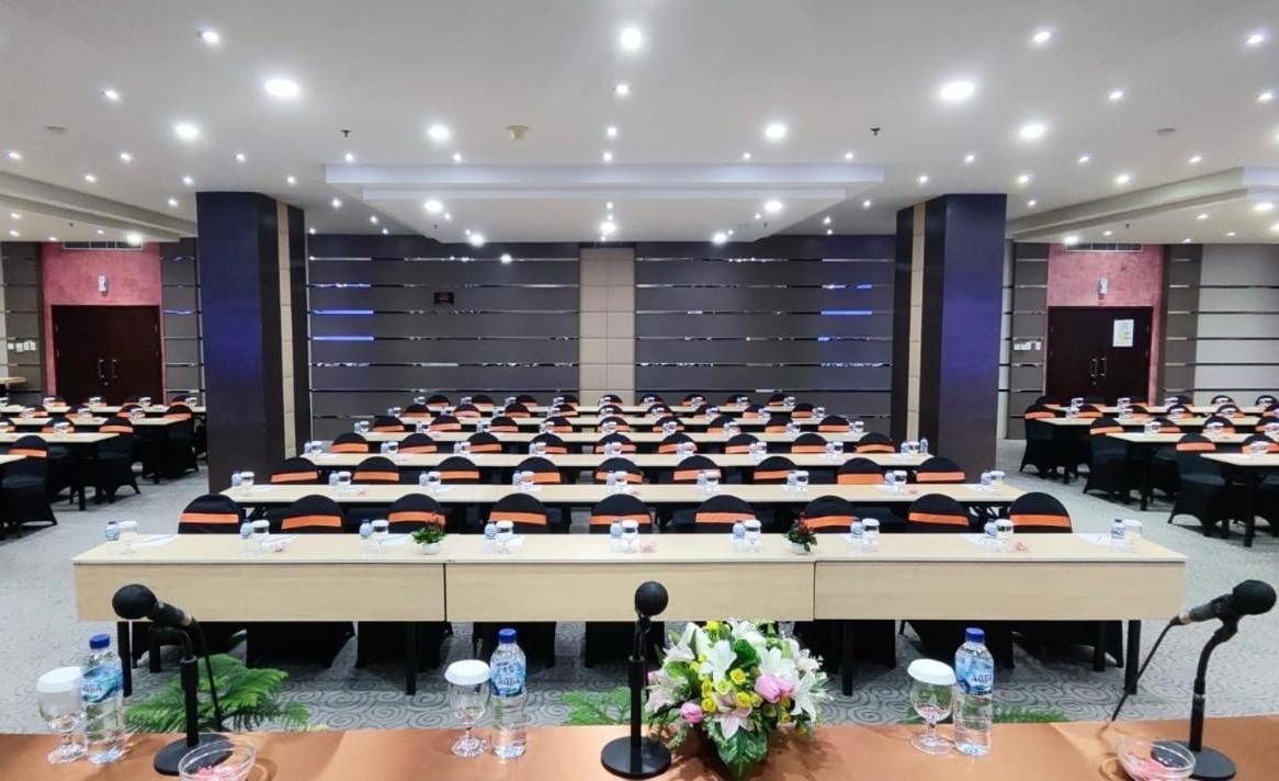 Hotel Aria Gajayana Malang Zewnętrze zdjęcie